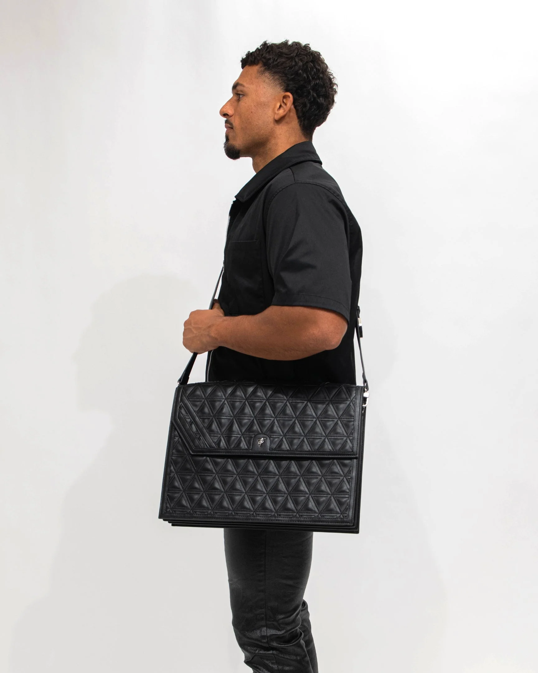 First Class CEO Briefcase in Black - Image 5